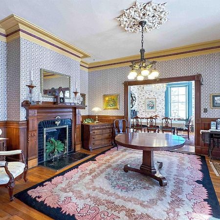 Elmwood Heritage Inn Шарлоттаун Экстерьер фото