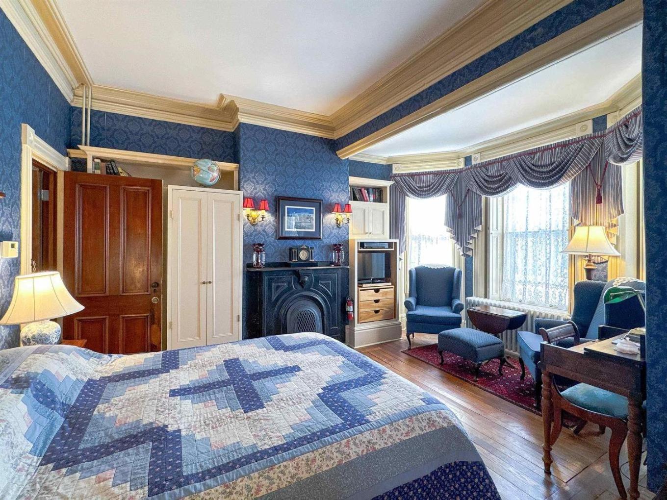 Elmwood Heritage Inn Шарлоттаун Экстерьер фото