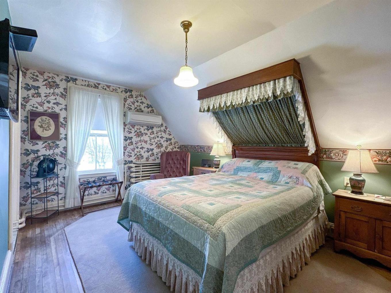 Elmwood Heritage Inn Шарлоттаун Экстерьер фото